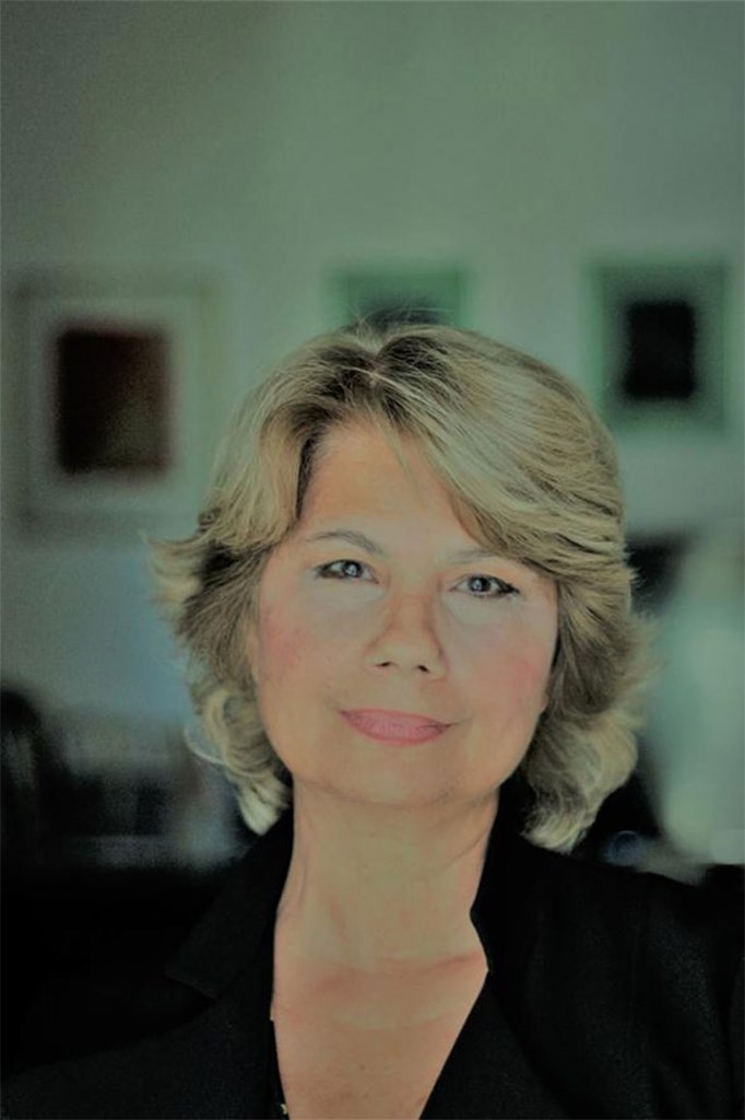 Πέρσα Κουμούτση