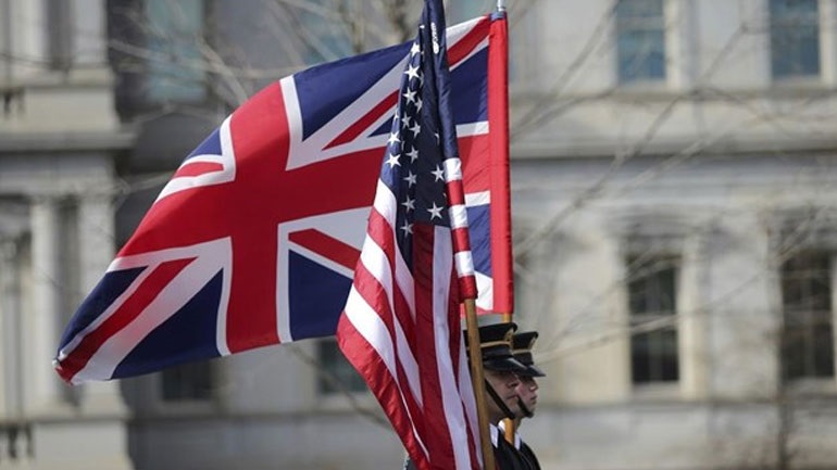 Εν αναμονή της έναρξης συνομιλιών μεταξύ ΗΠΑ – Βρετανίας σχετικά με τους αμερικανικούς δασμούς