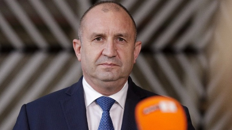 Βουλγαρία: Ο Ρούμεν Ράντεφ ορκίστηκε για τη δεύτερη προεδρική θητεία