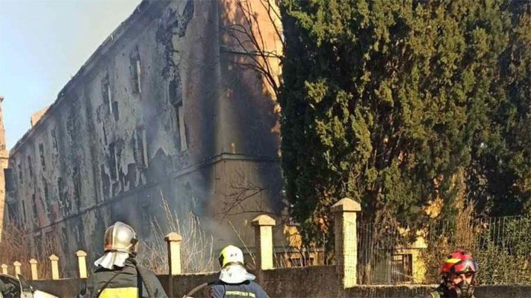 Ξάνθη: Η επόμενη μέρα της μεγάλης πυρκαγιάς στην ιστορική καπναποθήκη και η ανησυχία για το μέλλον