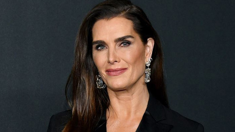 Brooke Shields: Ποια είναι η beauty ρουτίνα πίσω από το νεανικό δέρμα της;