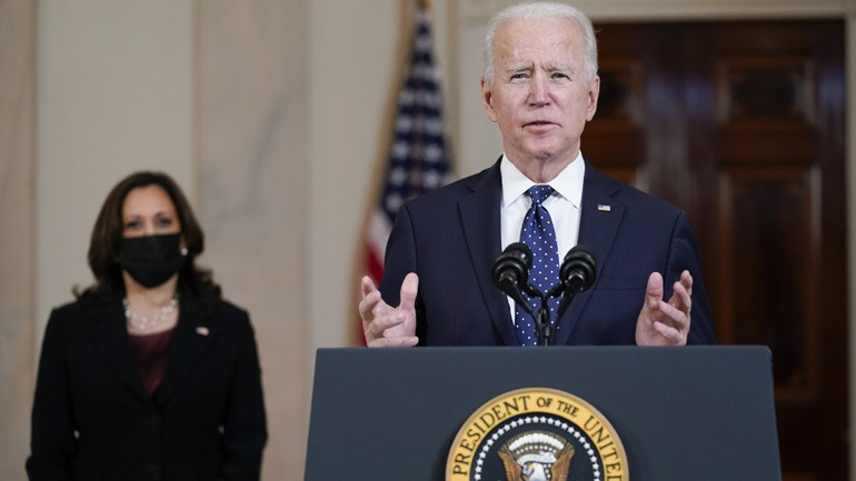 Μπάιντεν: Θα είμαι υποψήφιος με την Κάμαλα Χάρις το 2024