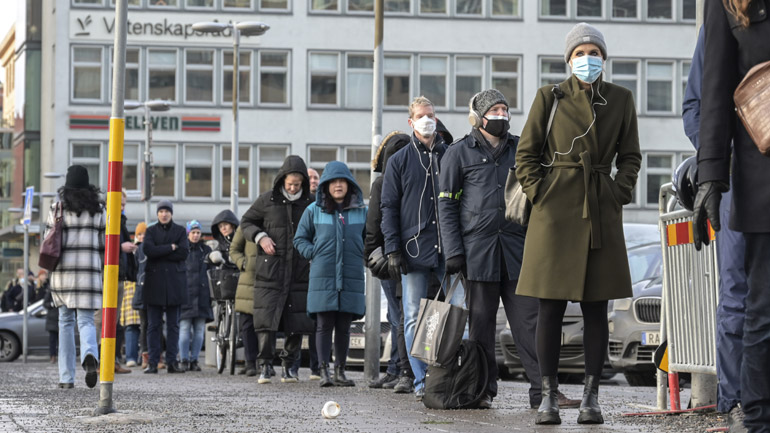 Σουηδία-Covid-19: Ελλείψεις σε μέσα μαζικής μεταφοράς και αστυνομία