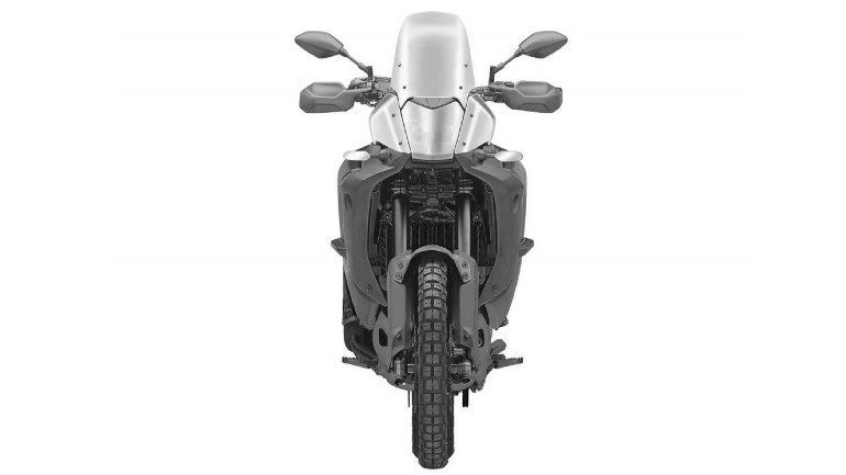 Στα σχέδια 3D φαίνεται το αυξημένο φάρδος της μοτοσικλέτας.