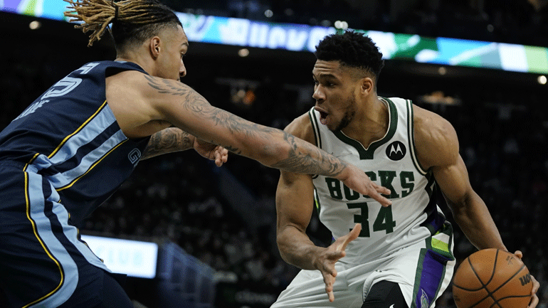 Aντετοκούνμπο: «Κέρδος η επιστροφή του Χόλιντεϊ, απίστευτος παίκτης ο Μοράντ»