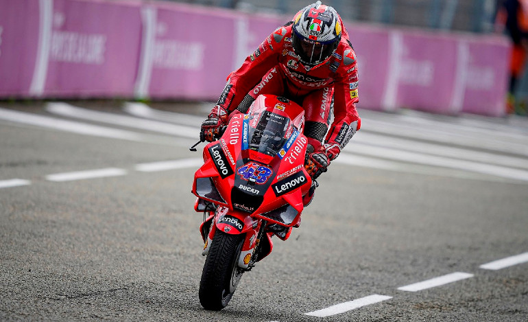 Πάντα εντυπωσιακός εντός και εκτός πίστας ο Jack Mller.