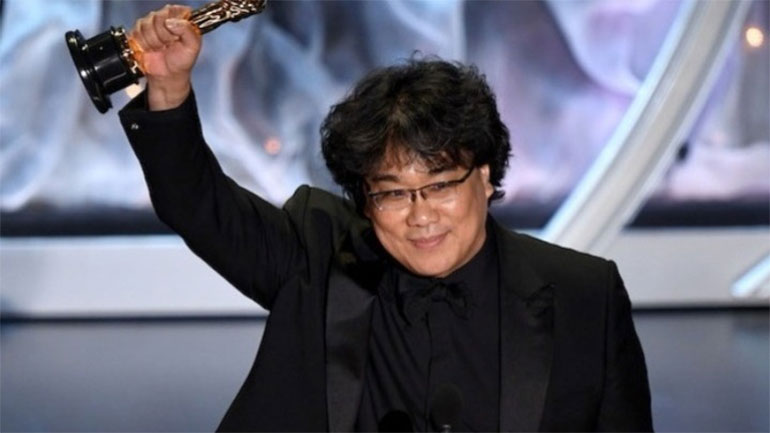 O Μπονγκ Τζουν-χο ετοιμάζει νέα ταινία  με πρωταγωνιστή τον Ρόμπερτ Πάτινσον