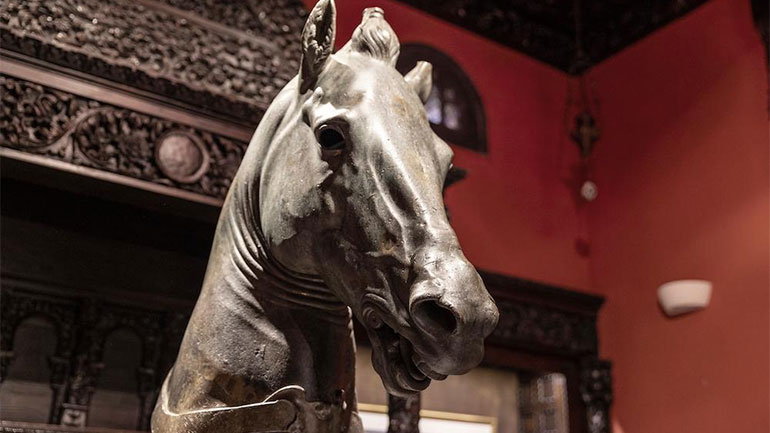 Η έκθεση «ΙΠΠΟΣ: Το άλογο στην αρχαία Αθήνα» στη Γεννάδειο Βιβλιοθήκη