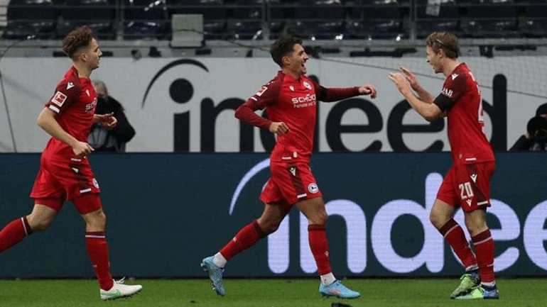 Γερμανία: «Χρυσό» διπλό η Αρμίνια στην Φρανκφούρτη, 2-0 την Άιντραχτ