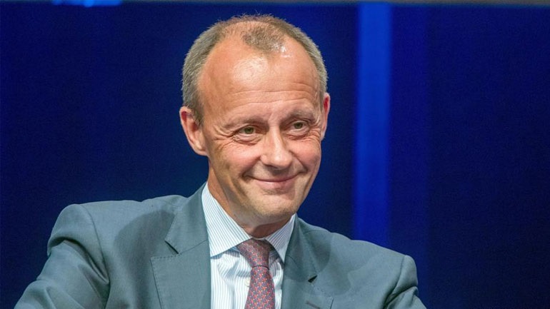 Ο Φρίντριχ Μερτς εξελέγη αρχηγός του Χριστιανοδημοκρατικού Κόμματος στη Γερμανία