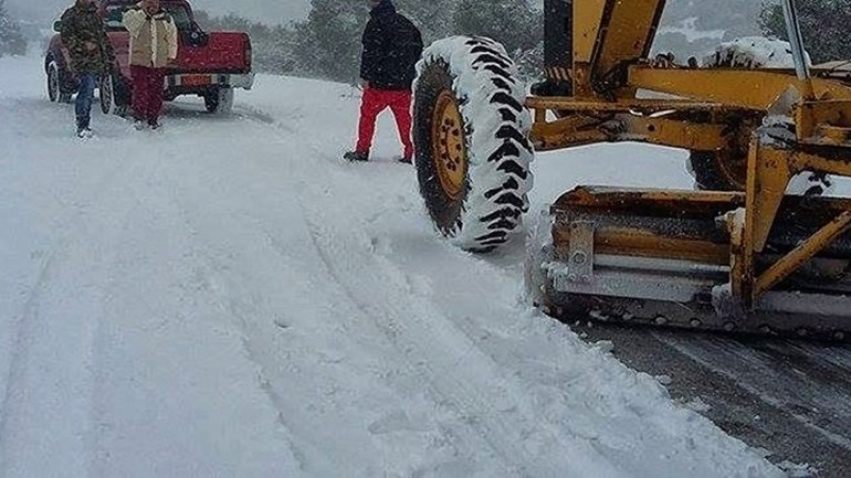 Επιχειρούν τα μηχανήματα της Περιφέρειας Θεσσαλίας – Προσοχή συνιστούν οι Αρχές