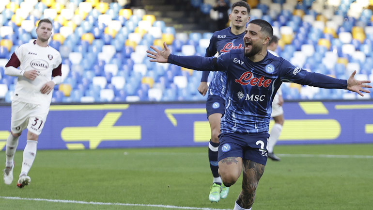 Ανέβηκε δεύτερη η Νάπολι, 4-1 τη Σαλερνιτάνα