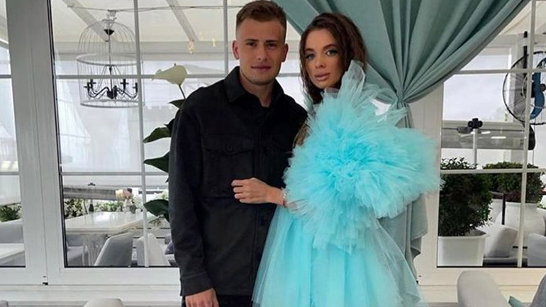 H πρώτη ανάρτηση του Όλεγκ Νταντσένκο μετά τον θάνατο της συζύγου του σε τροχαίο ατύχημα H πρώτη ανάρτηση του Όλεγκ Νταντσένκο μετά τον θάνατο της συζύγου του σε τροχαίο ατύχημα