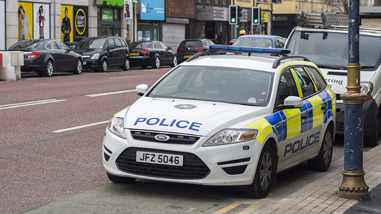 Ιρλανδία: Δύο άνδρες μετέφεραν ένα… πτώμα στο ταχυδρομείο για να εισπράξουν τη σύνταξή του