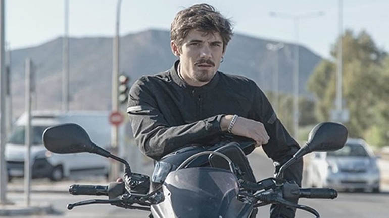 Kώστας Νικούλι: Αυτή είναι η σύντροφος του «Πετρή» απο το Σασμό Kώστας Νικούλι: Αυτή είναι η σύντροφος του «Πετρή» απο το Σασμό