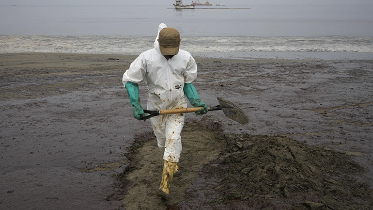 Ομάδα ειδικών του ΟΗΕ μετέβη στο Περού για να βοηθήσει στην αντιμετώπιση της πετρελαιοκηλίδας
