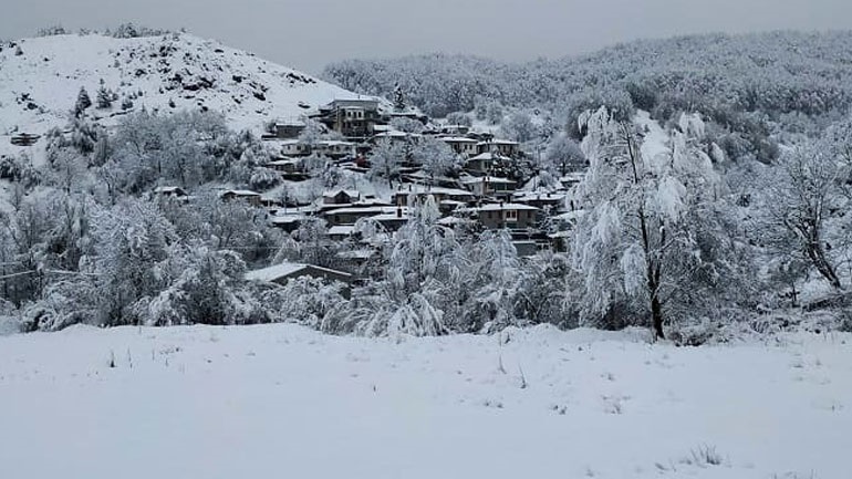 Ολοκληρώθηκε η διάσωση του 46χρονου πυροσβέστη που είχε εγκλωβιστεί σε ορεινή περιοχή της Άρτας