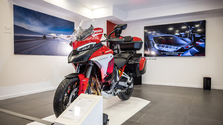 Ανοίγει τα φτερά της στo Λονδίνο και στο Παρίσι η Ducati