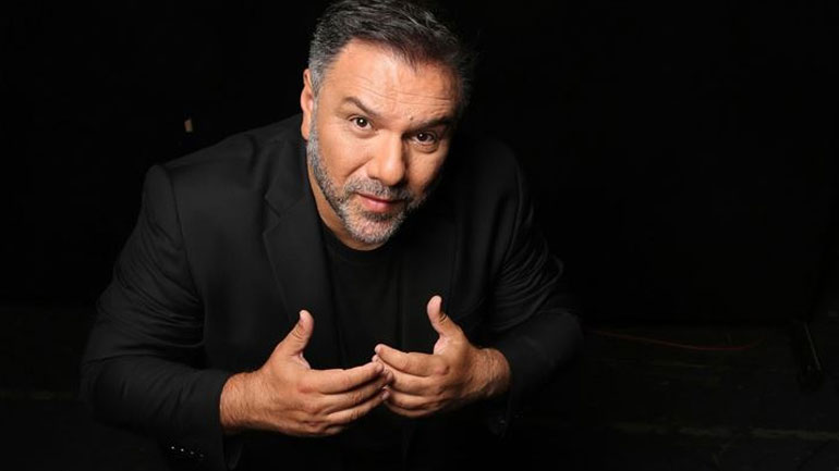 Ο Γρηγόρης Αρναούτογλου έμεινε εγκλωβισμένος στην Αττική Οδό: «Δεν λυτρώνεται όλο αυτό με 2 χιλιάρικα»