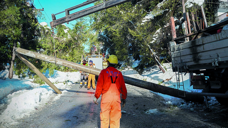 Τέταρτο εικοσιτετράωρο χωρίς ρεύμα