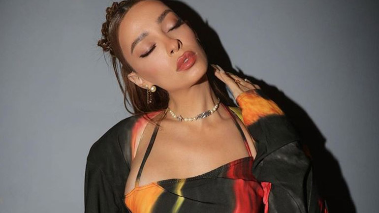 H Ελένη Φουρέιρα δοκίμασε το πιο ανατρεπτικό χρώμα στα μαλλιά της