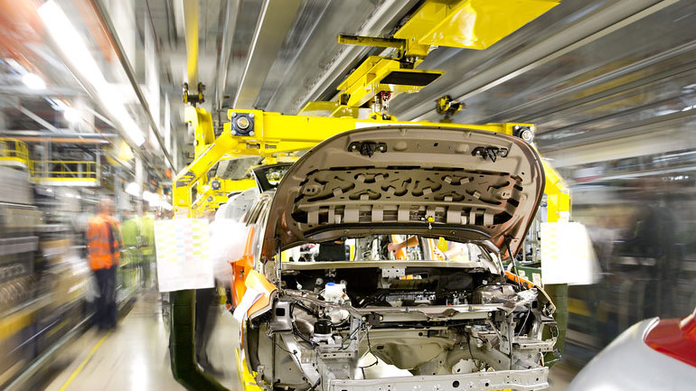 Βρετανία: Η εγχώρια παραγωγή αυτοκινήτων υποχώρησε στο χαμηλότερο επίπεδο από το 1956