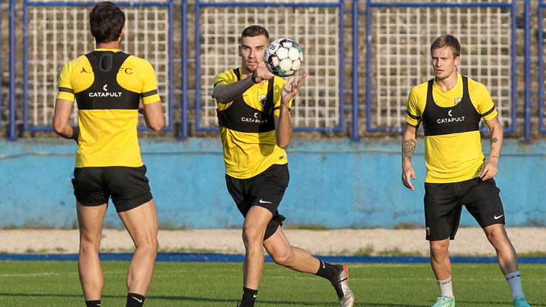 Με «ενισχύσεις» από τη Β΄ ομάδα η προπόνηση της ΑΕΚ