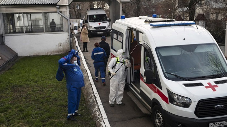 Ρωσία-Covid-19: Περισσότεροι από 700.000 οι θάνατοι