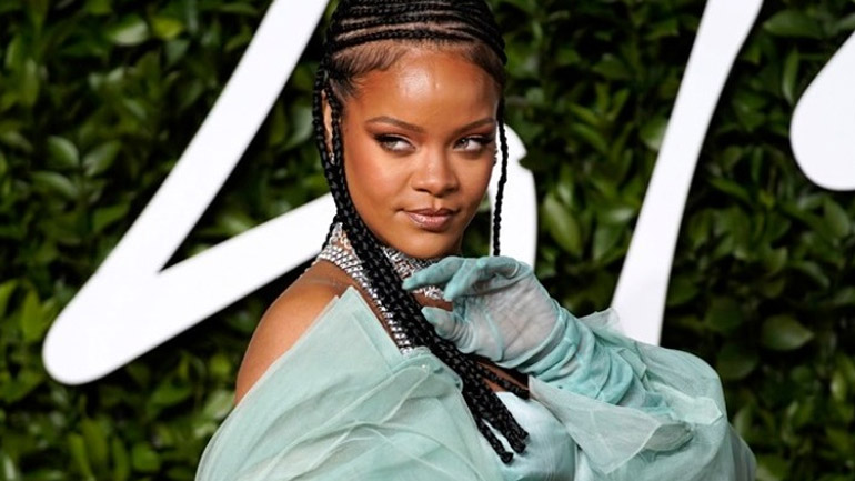 H Rihanna δώρισε 15 εκατ. δολάρια σε οργανώσεις κλιματικής δικαιοσύνης