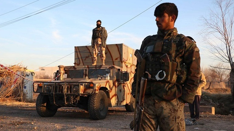 Κιργιστάν: Το Τατζικιστάν προωθεί στη μεθόριο βαρύ οπλισμό και στρατό