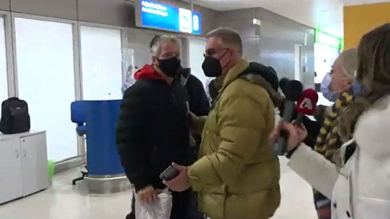 Survivor: Εκνευρισμένος με τους ανθρώπους της παραγωγής στο αεροδρόμιο ο Θανάσης Μπέλλος