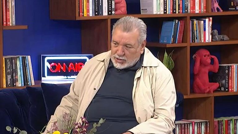 Ο Τάσος Χαλκιάς βάζει τέλος στην κόντρα του με την Ιωάννα Μαλέσκου