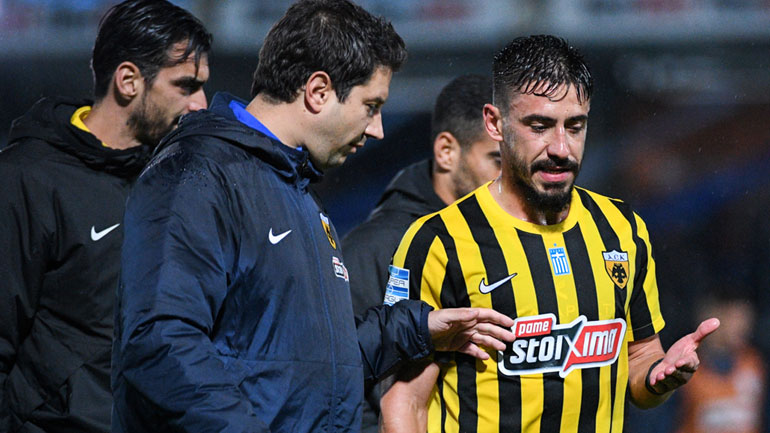 ΑΕΚ: Πρόβλημα και με τον Σιμόες