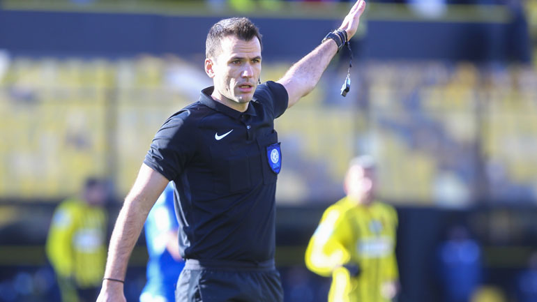 Super League: Ο Μανούχος αντί του Διαμαντόπουλου στον αγώνα ΑΕΚ-Βόλος