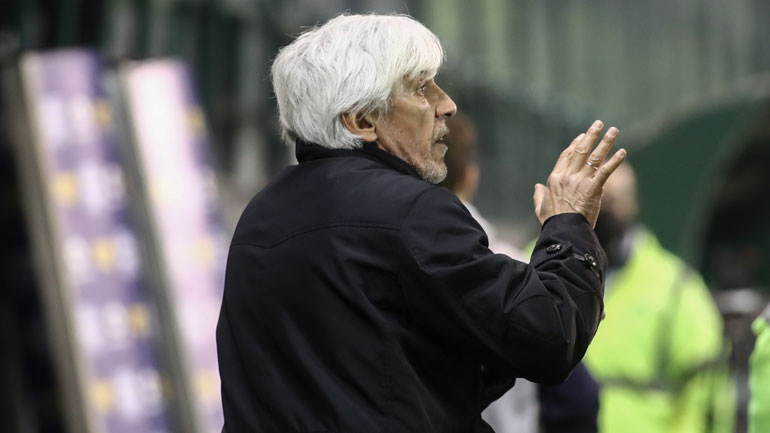 Ομιλία Γιοβάνοβιτς στα αποδυτήρια: «Σηκώστε ψηλά το κεφάλι, πάμε την προσπάθειά μας ως το τέλος»