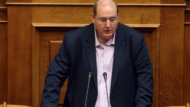 Φίλης σε κυβέρνηση: Αφήστε τις συγγνώμες, όλοι ξέρουμε ποια είναι η αξία τους