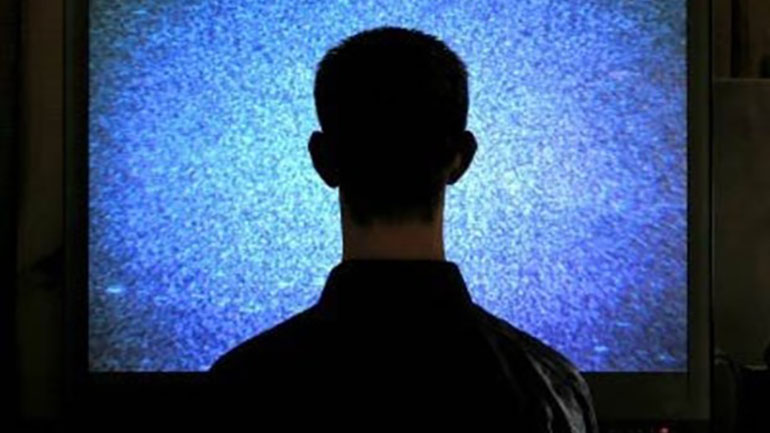 Από το πρωί στημένη στην έχουν τα κανάλια