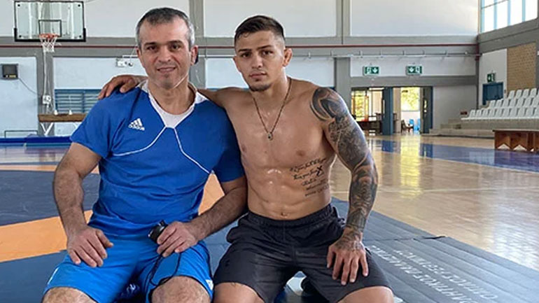 Ο Πιλίδης μαζί με τον προπονητή του