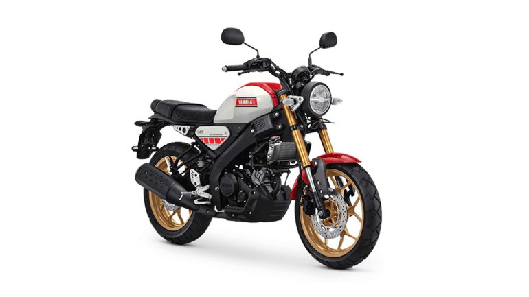Στα αγωνιστικά χρώματα της Yamaha το νέο XSR 155