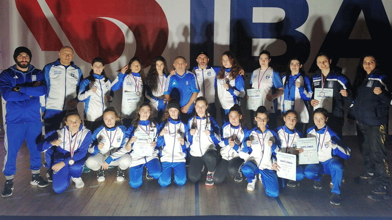 Πυγμαχία: Σήκωσαν ψηλά την ελληνική σημαία στη Σερβία