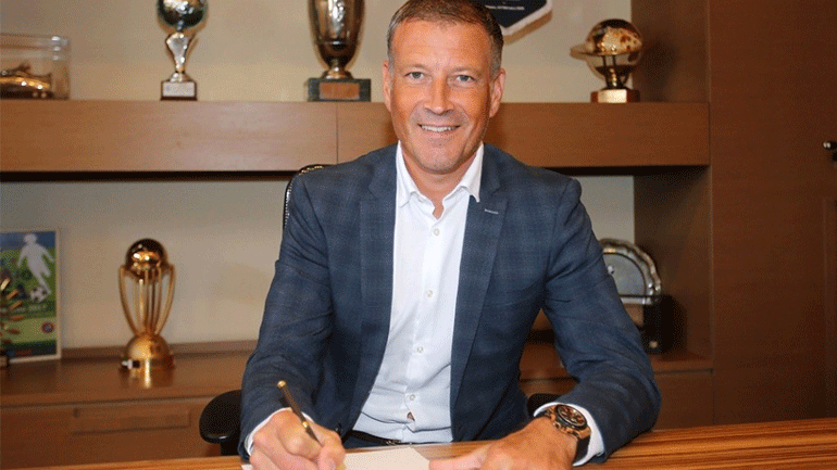 Κλάτενμπεργκ: «Θέλω να επανέλθουν οι Έλληνες διαιτητές στα ντέρμπι»