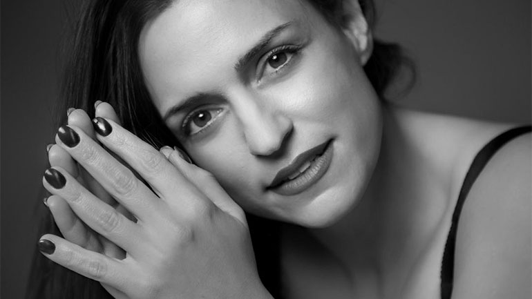 «Τα Μυστικά»: Το νέο τραγούδι της Σοφίας Παπουλάκου