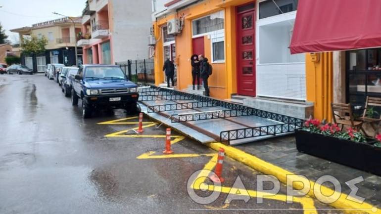 Καλαμάτα: Δύο γυναίκες τραυματίστηκαν από πτώση στεγάστρου