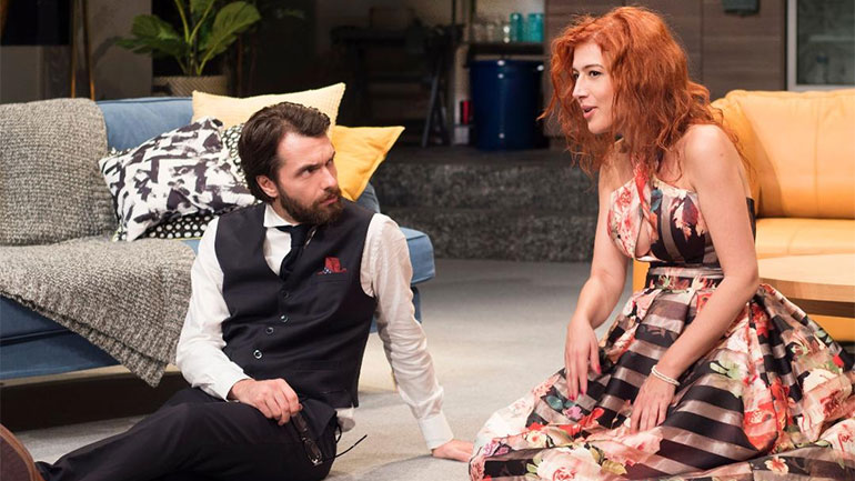 Συνεχίζεται η παράσταση του Γιώργου Καπουτζίδη – Ποιος αντικαθιστά τον Πάνο Νάτση