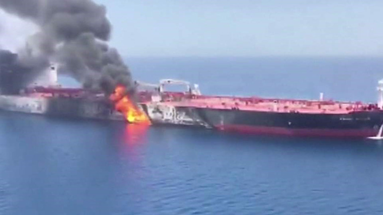 Φορτωμένο τάνκερ εξερράγη και βυθίστηκε στη Νιγηρία