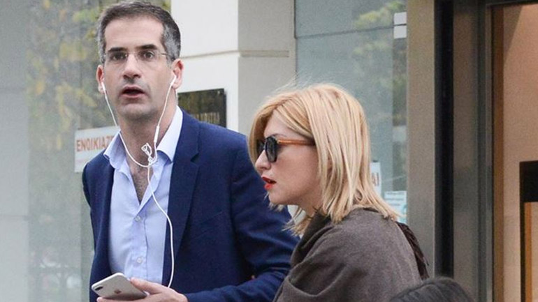 Σία Κοσιώνη για τη γνωριμία της με τον Κώστα Μπακογιάννη: «Ήμουν πολύ ειρωνική»