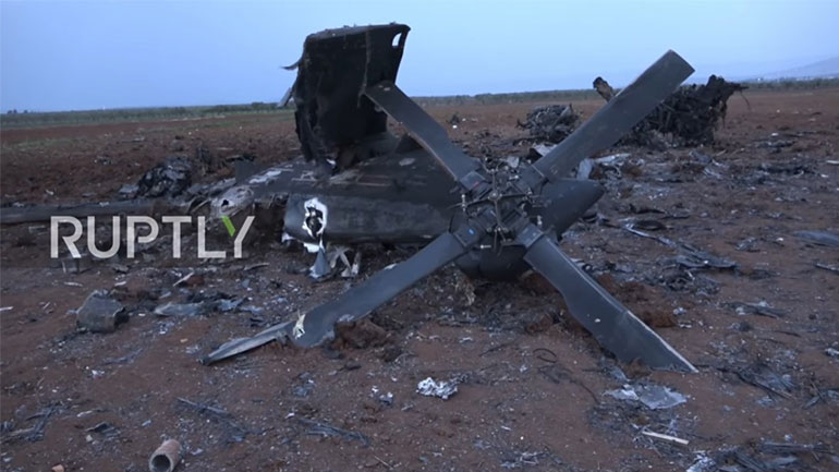 Βίντεο με τα συντρίμμια του αμερικανικού ελικοπτέρου που συμμετείχε στην επίθεση κατά του ISIS