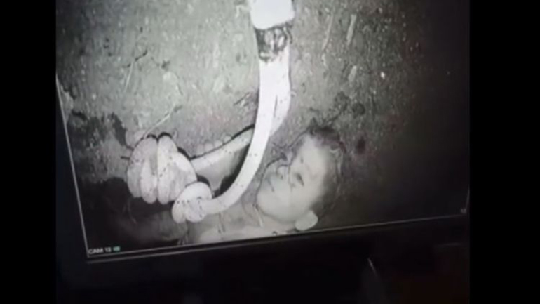 Μαρόκο: Συνεχίζεται η επιχείρηση διάσωσης του αγοριού που έχει παγιδευτεί σε πηγάδι