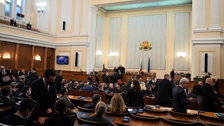 Βουλγαρία: Κόμμα της αντιπολίτευσης ειδοποιεί τους εισαγγελείς για το σχέδιο «χρυσών διαβατηρίων»