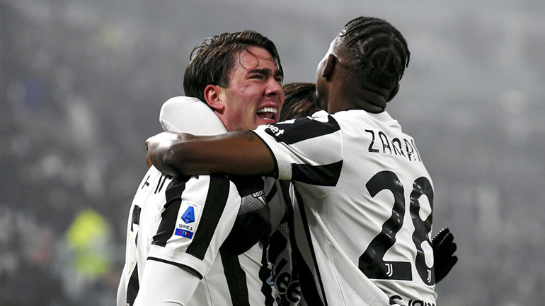 Στην τέταρτη θέση η Γιουβέντους, 2-0 τη Βερόνα